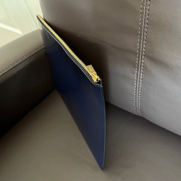 Céline Solo Evening Clutch by Phoebe Philo, in Navy - Picture 3 of 10